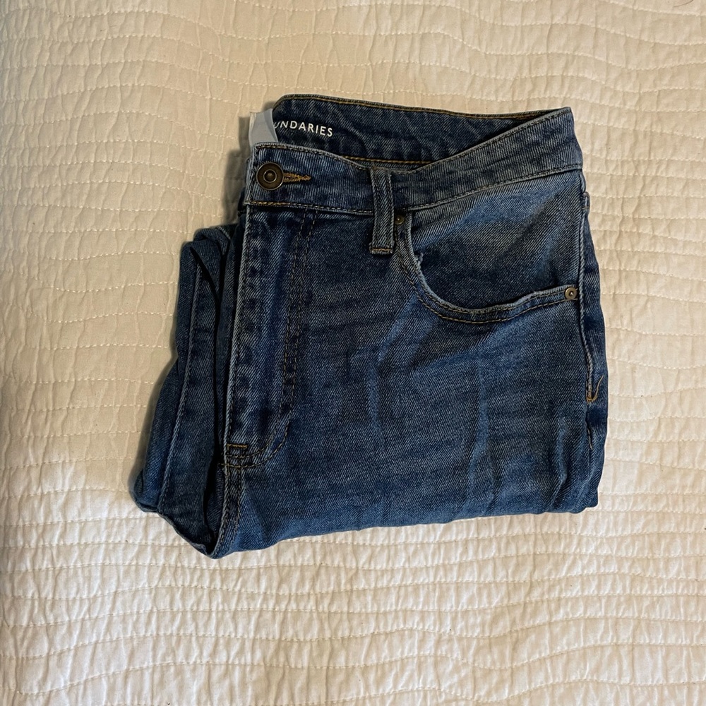 Straight High Rise Ripped Jeans - Picture 5 of 5